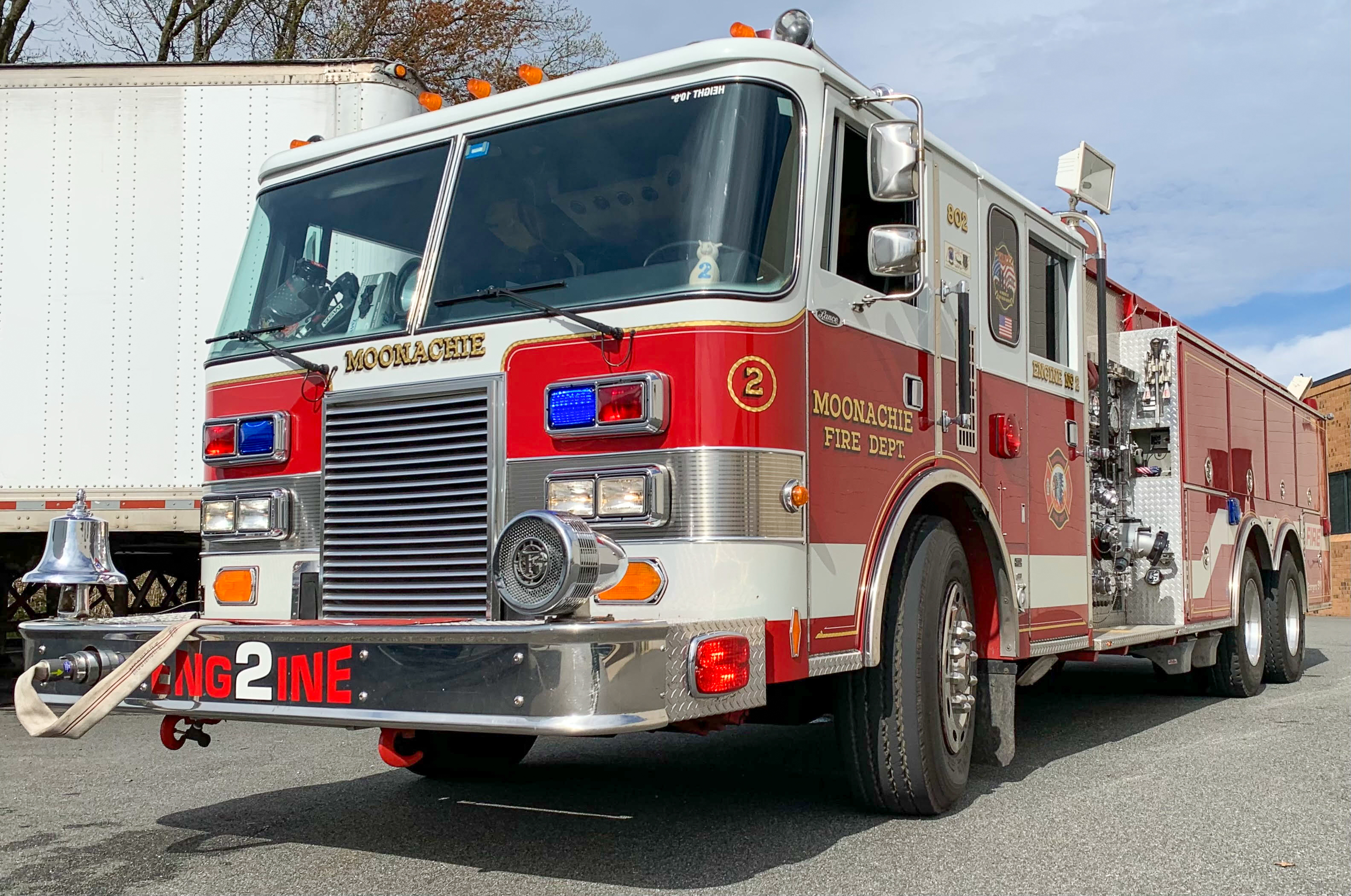 Moonachie Fire Department Engine 802, 1990 Pierce Lance tanker